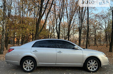 Седан Toyota Avalon 2006 в Харькове