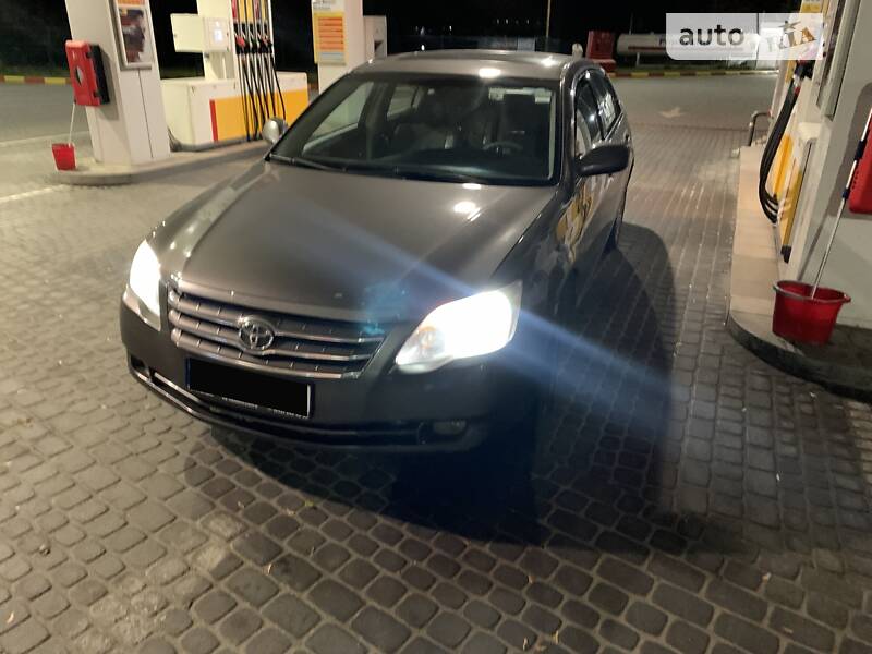 Седан Toyota Avalon 2007 в Львове