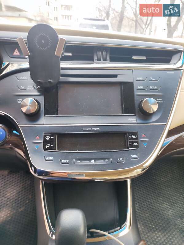 Седан Toyota Avalon 2013 в Киеве
