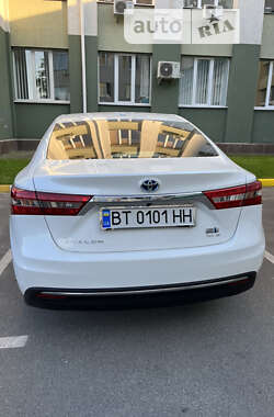 Седан Toyota Avalon 2016 в 