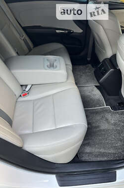 Седан Toyota Avalon 2016 в 