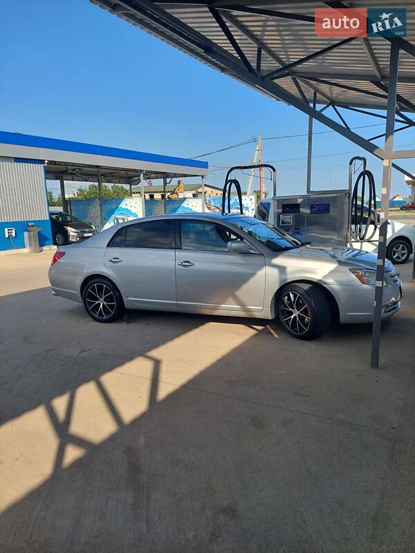 Седан Toyota Avalon 2006 в Одессе
