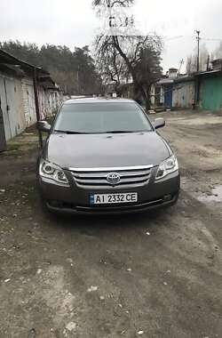 Седан Toyota Avalon 2006 в Обухове