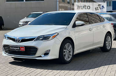 Toyota Avalon 2012