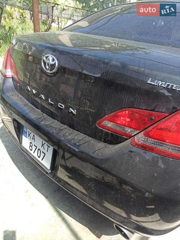 Седан Toyota Avalon 2005 в Києві