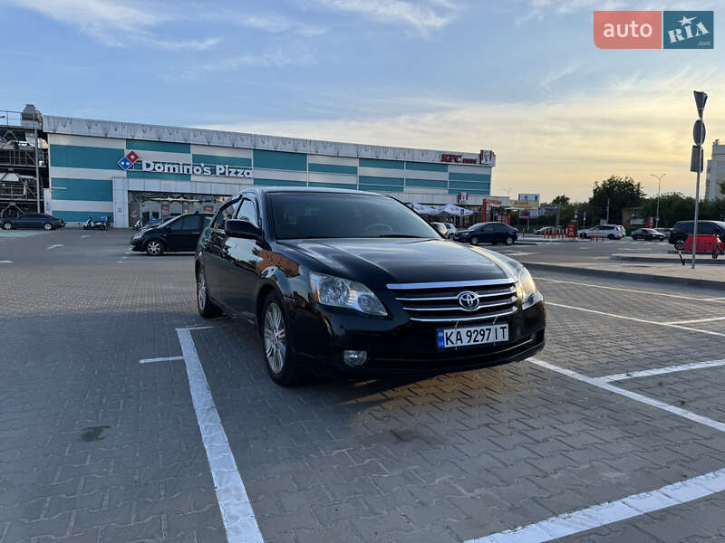 Седан Toyota Avalon 2007 в Киеве