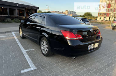 Седан Toyota Avalon 2007 в Киеве