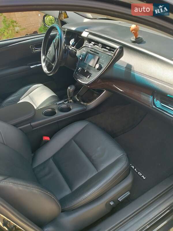Седан Toyota Avalon 2013 в Києві
