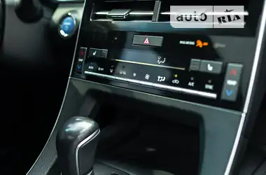Toyota Avalon 2019