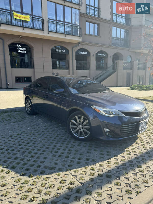Седан Toyota Avalon 2014 в Харкові