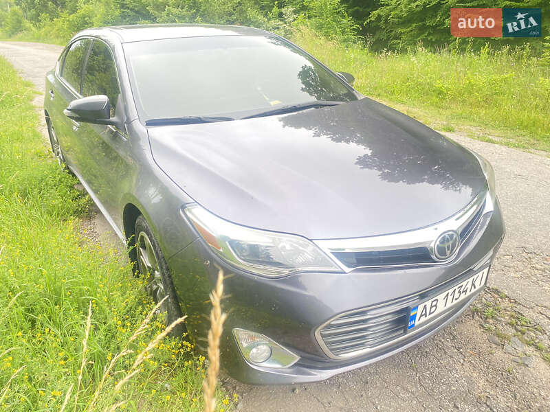 Седан Toyota Avalon 2014 в Виннице