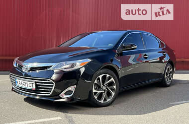 Седан Toyota Avalon 2013 в Киеве