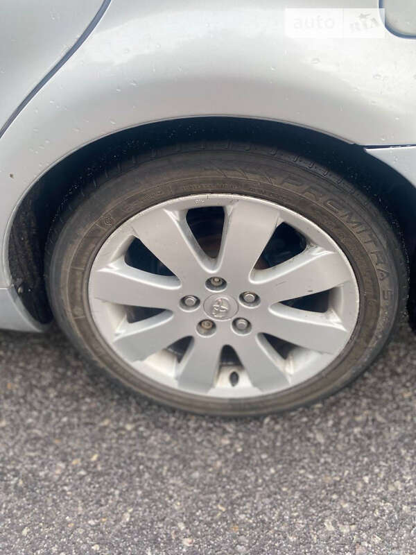 Седан Toyota Avalon 2005 в Виннице