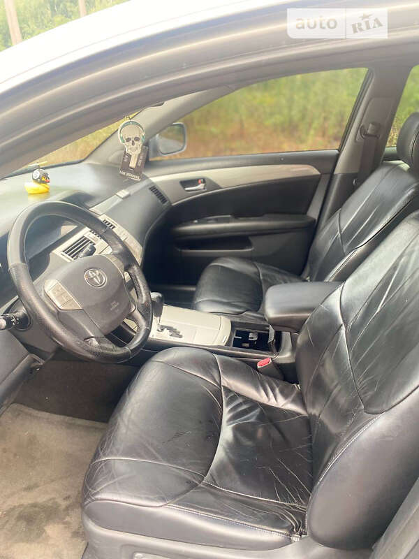 Седан Toyota Avalon 2005 в Виннице