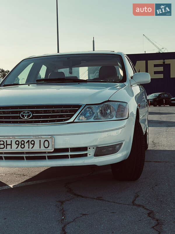 Седан Toyota Avalon 2002 в 
