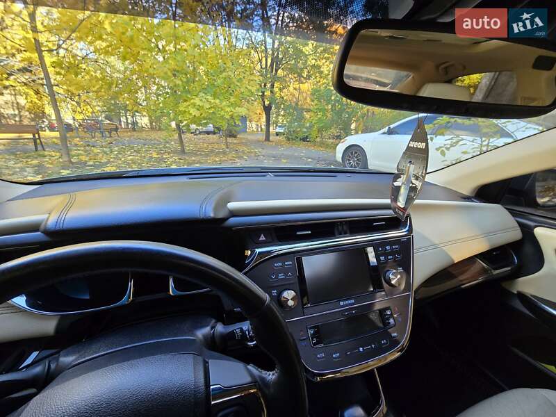 Седан Toyota Avalon 2013 в Днепре
