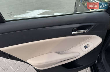 Седан Toyota Avalon 2020 в 