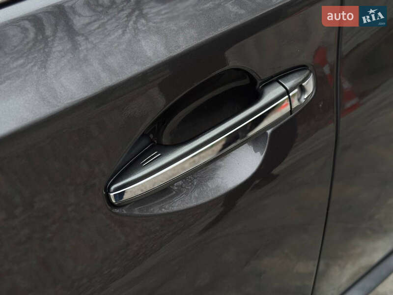 Седан Toyota Avalon 2013 в Ивано-Франковске