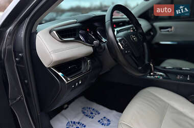 Седан Toyota Avalon 2013 в Ивано-Франковске