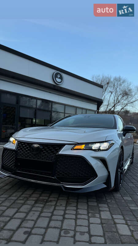Toyota Avalon 2020