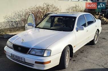 Седан Toyota Avalon 1997 в Днепре