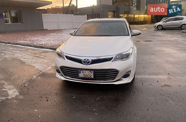 Седан Toyota Avalon 2013 в Полтаві