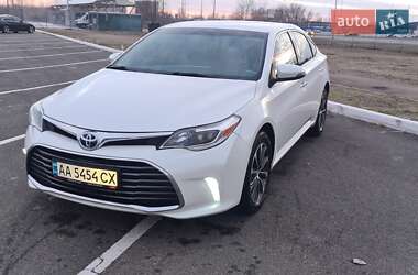 Седан Toyota Avalon 2016 в Києві