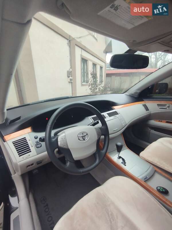 Седан Toyota Avalon 2006 в Одессе