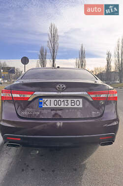 Седан Toyota Avalon 2013 в Києві