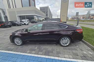 Седан Toyota Avalon 2013 в Львове