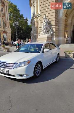 Седан Toyota Avalon 2011 в Одесі