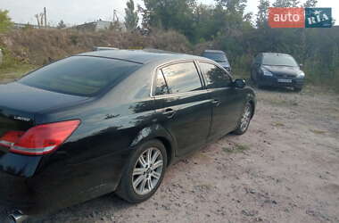 Седан Toyota Avalon 2007 в Ківерцях