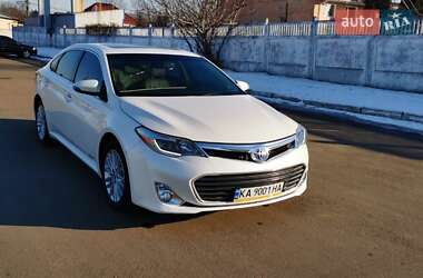 Седан Toyota Avalon 2013 в 