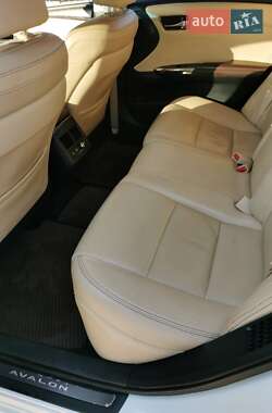 Седан Toyota Avalon 2013 в 