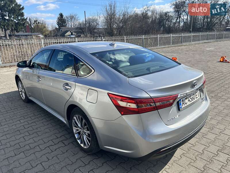Седан Toyota Avalon 2017 в 