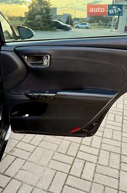 Седан Toyota Avalon 2014 в 