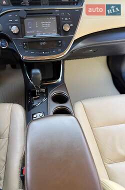 Седан Toyota Avalon 2017 в 