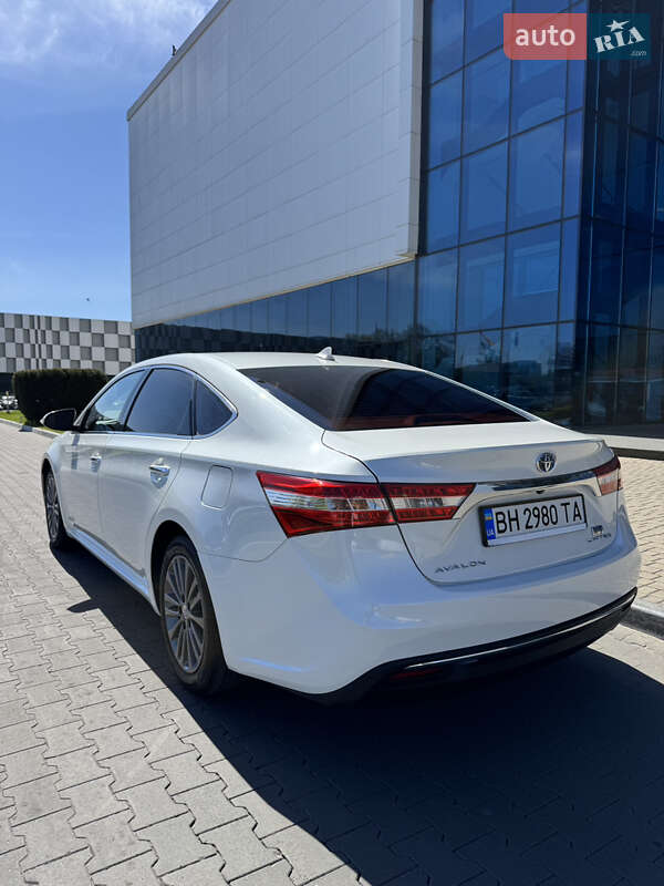 Седан Toyota Avalon 2014 в Одессе