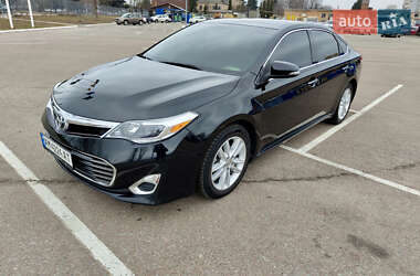 Седан Toyota Avalon 2013 в 