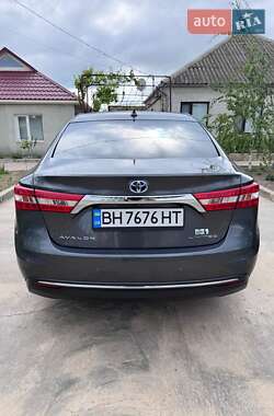 Седан Toyota Avalon 2013 в 
