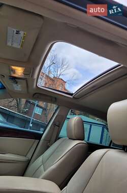 Седан Toyota Avalon 2010 в 