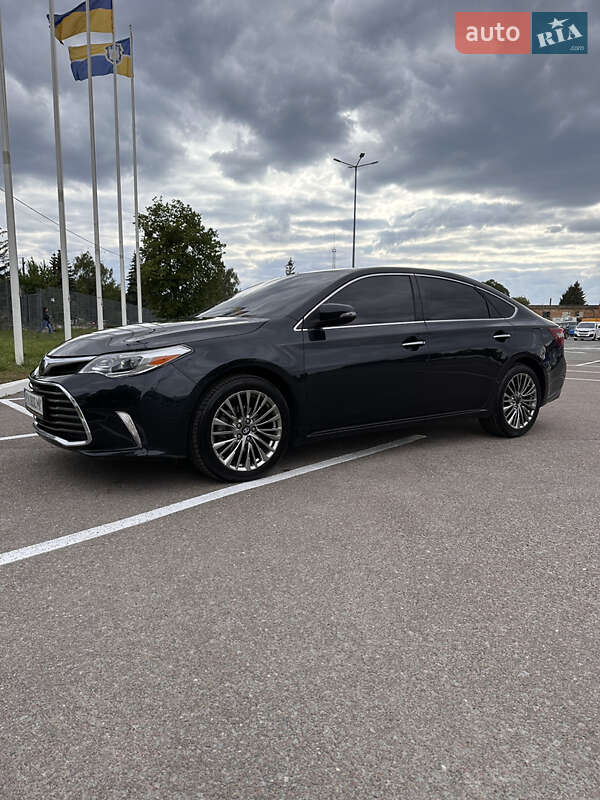 Toyota Avalon 2018
