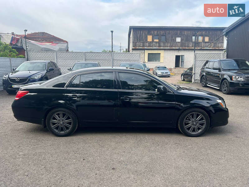 Седан Toyota Avalon 2006 в Чернигове