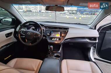 Седан Toyota Avalon 2016 в 