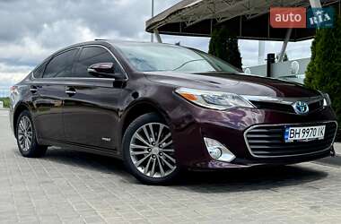 Седан Toyota Avalon 2013 в 