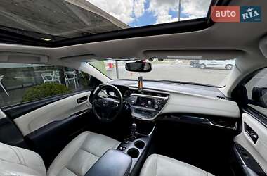 Седан Toyota Avalon 2013 в 