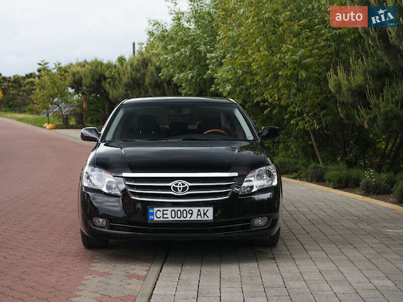 Седан Toyota Avalon 2006 в Чернівцях