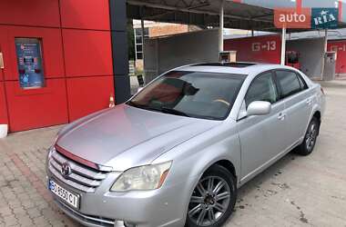 Седан Toyota Avalon 2006 в Калуше