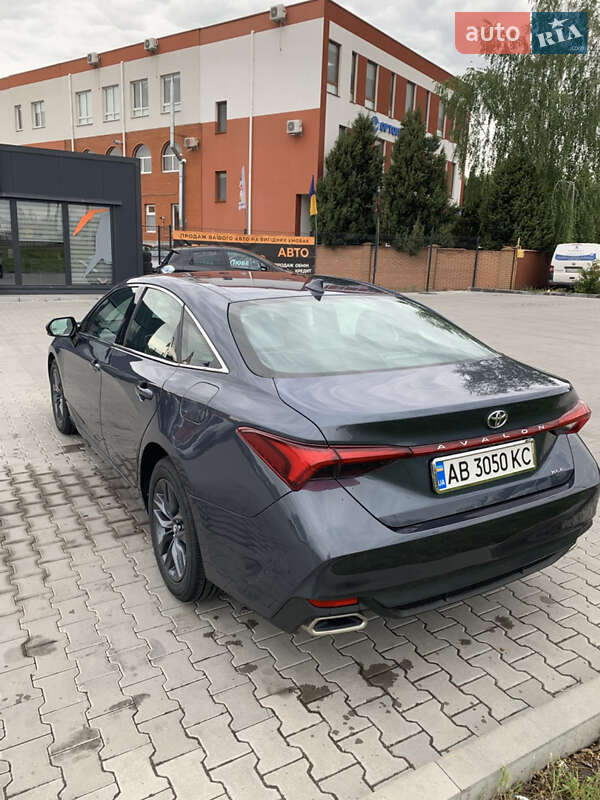 Седан Toyota Avalon 2019 в Вінниці
