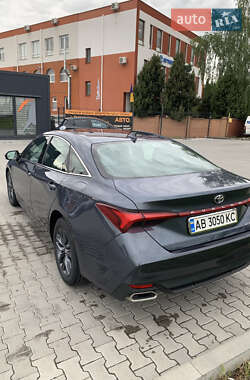 Седан Toyota Avalon 2019 в 